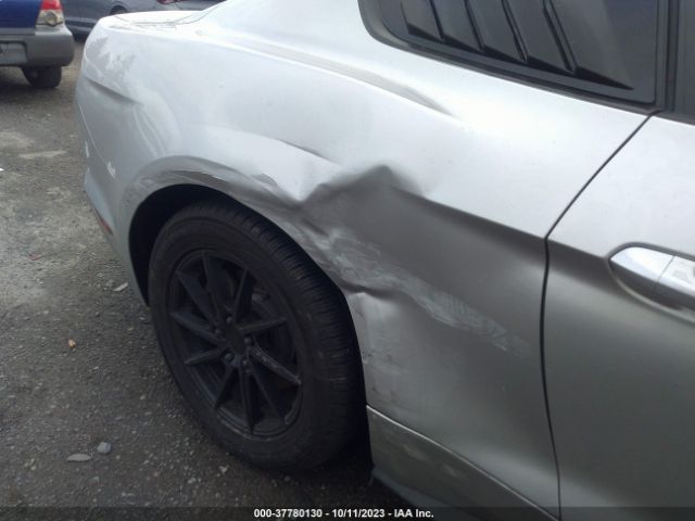 1FA6P8AM6F5351826 Ford Mustang V6