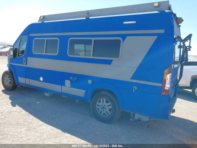 RAM Promaster Cargo Van 2017 3C6URVJG9HE510745 Image 3