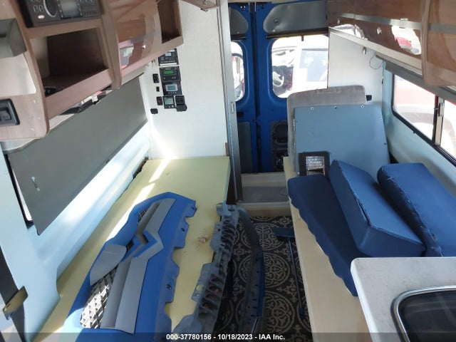 RAM Promaster Cargo Van 2017 3C6URVJG9HE510745 Image 8