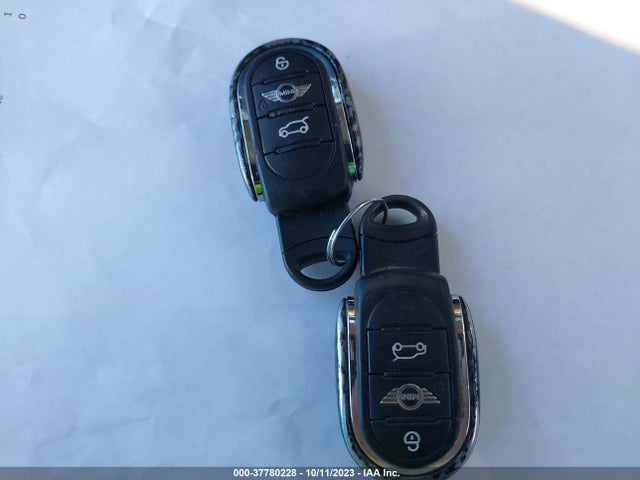 2017 MINI CLUBMAN WMWLN9C36H2E50034 Photo 10