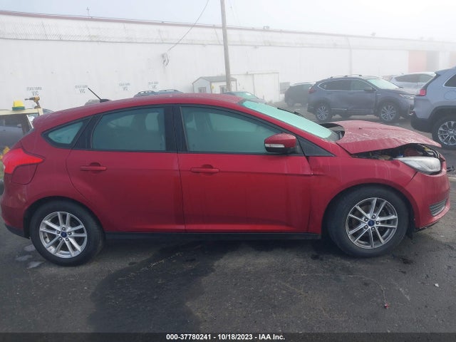 Ford FOCUS SE 2015 1FADP3K25FL294814 Image 14