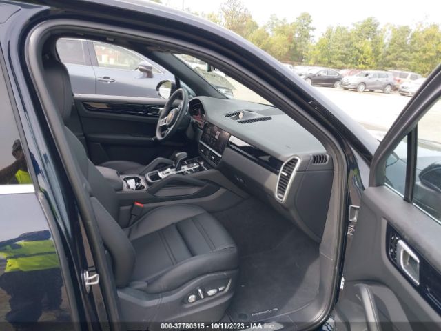 2021 PORSCHE CAYENNE WP1AA2AY6MDA03919 Photo 4
