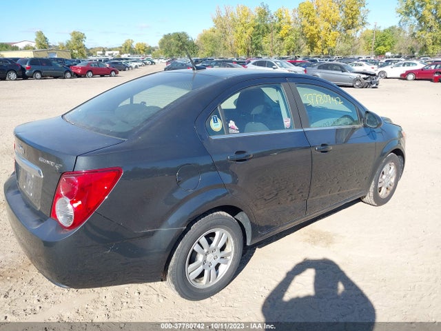 Chevrolet SONIC LT 2014 1G1JC5SH5E4139027 Image 4