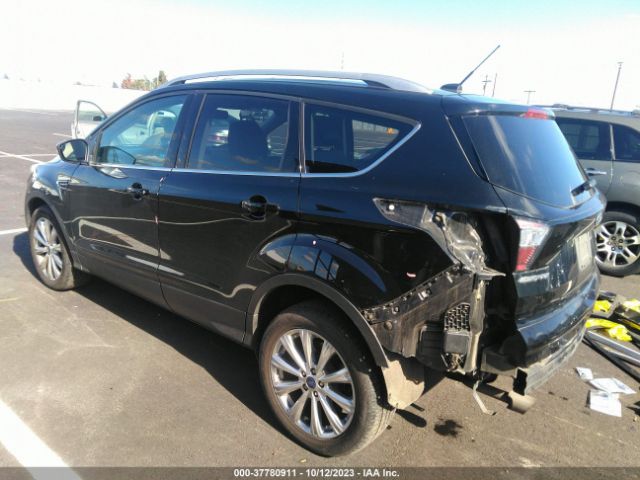 1FMCU9J99HUE48532 Ford Escape Titanium