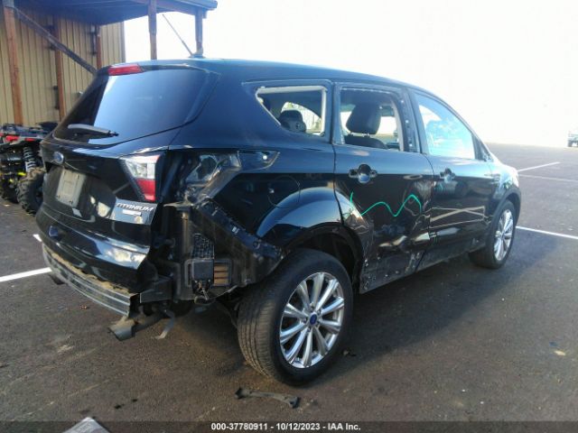 1FMCU9J99HUE48532 Ford Escape Titanium