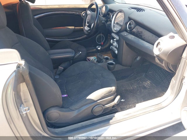2009 MINI COOPER CONVERTIBLE WMWMS33579TG88921 Photo 4