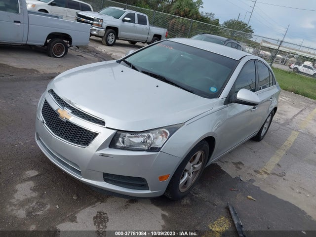 Chevrolet Cruze 1lt 2014 1G1PC5SBXE7262343 Image 2