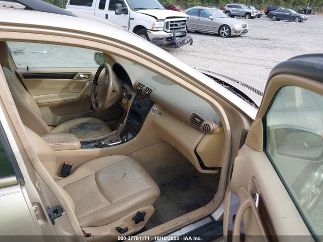 2003 MERCEDES-BENZ C-CLASS WDBRH81J63F383643 Photo 4