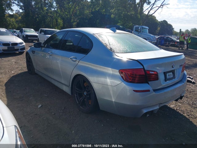 BMW M5 2016 WBSFV9C50GG343683 Image 3