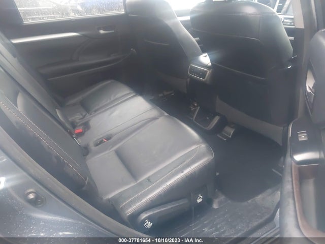 Toyota Highlander Xle/se 2017 5TDJZRFH9HS441677 Image 8