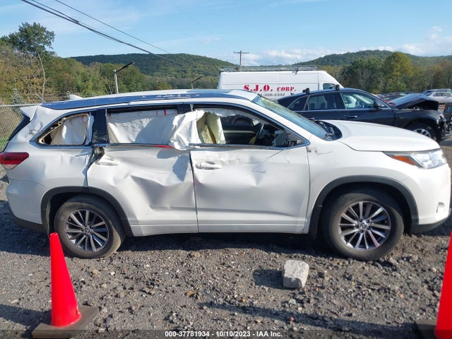 Toyota Highlander Xle/se 2017 5TDJZRFH7HS519244 Image 13