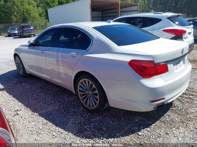 2011 BMW 7 SERIES 740I VIN: WBAKA4C52BC612669