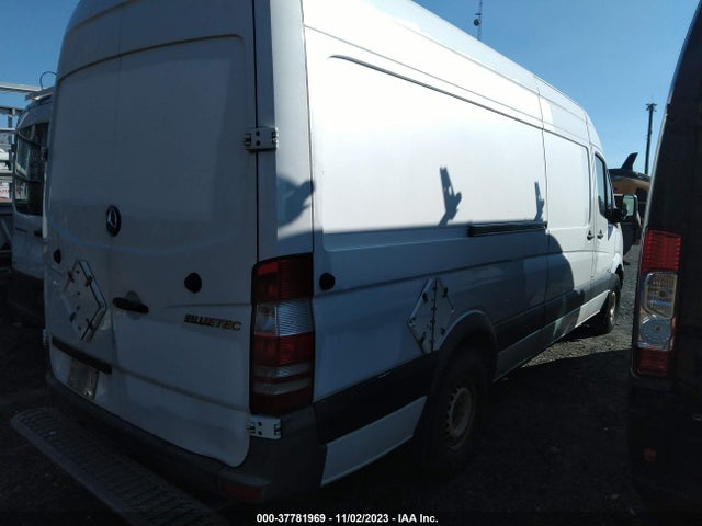 2012 MERCEDES-BENZ SPRINTER 2500 HIGH ROOF VIN: WD3PE8CB0C5709752