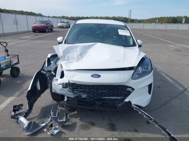 1FMCU0G68LUC49800 Ford ESCAPE SE
