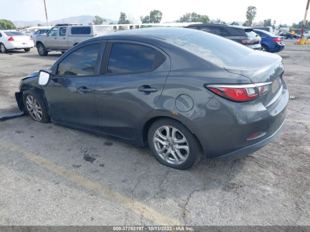 3MYDLBZV5GY106237 Scion IA