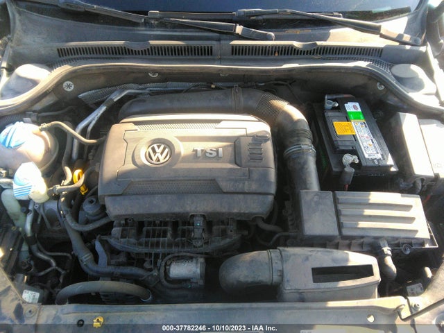 3VWD17AJ3EM392438 Volkswagen Jetta Sedan Se