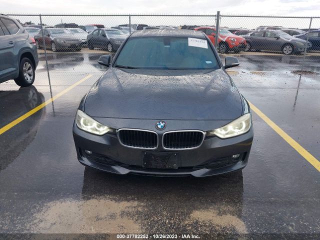WBA3B1G54ENN90371 BMW 3 Series 320i