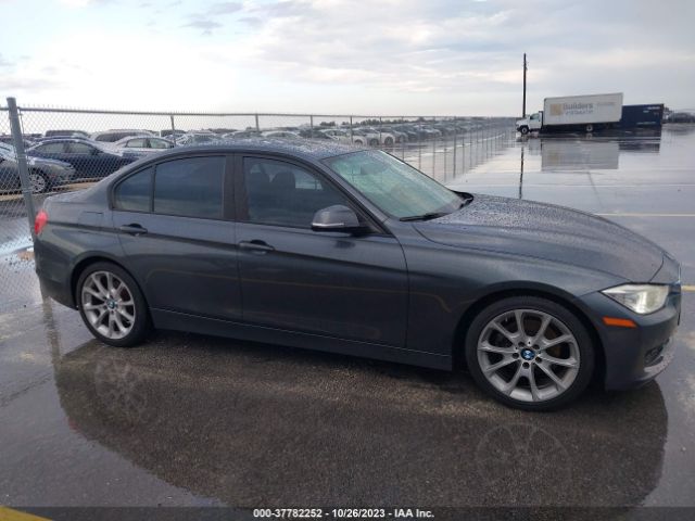 WBA3B1G54ENN90371 BMW 3 Series 320i