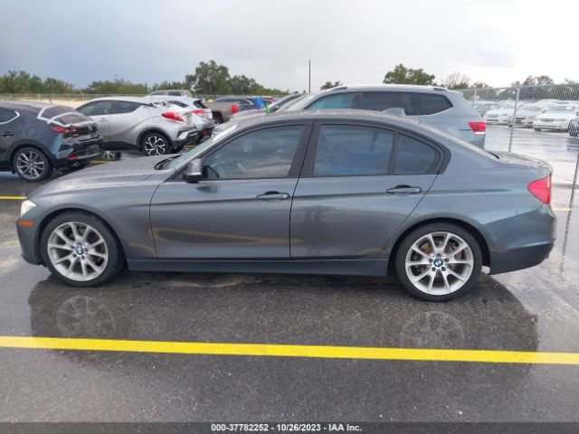 WBA3B1G54ENN90371 BMW 3 Series 320i