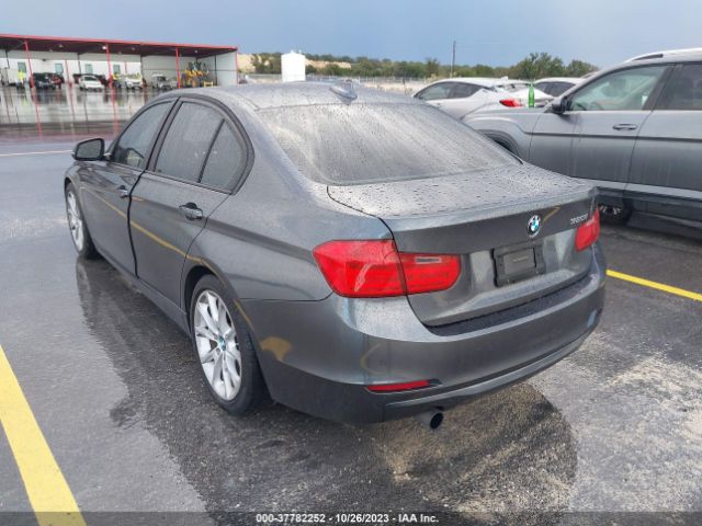WBA3B1G54ENN90371 BMW 3 Series 320i