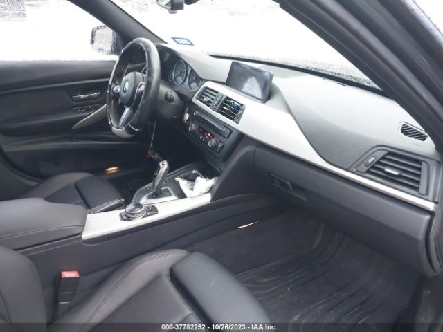 WBA3B1G54ENN90371 BMW 3 Series 320i