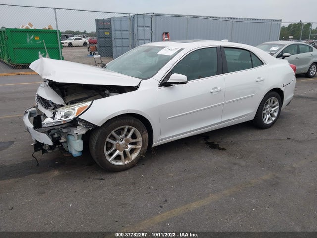 Chevrolet MALIBU LT 2015 1G11C5SL2FF251360 Image 2