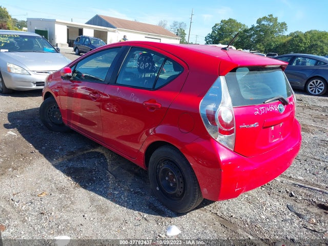 Toyota Prius C One/three/two/four 2014 JTDKDTB39E1572448 Image 3