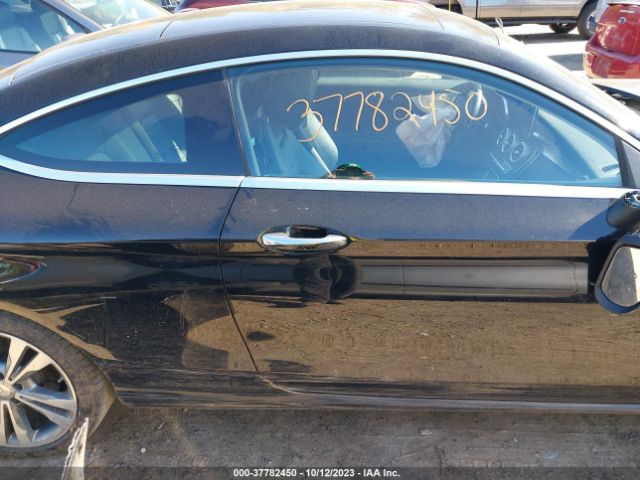 WDDWJ4KB3HF377885 Mercedes-Benz C-class C 300