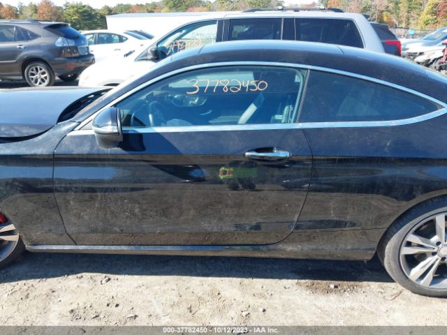 WDDWJ4KB3HF377885 Mercedes-Benz C-class C 300