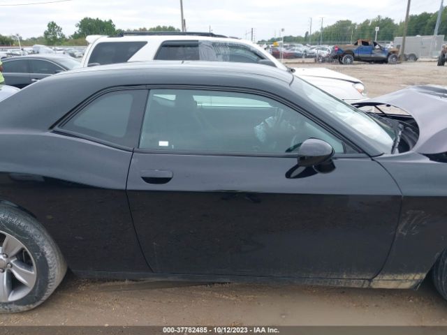 2C3CDZAGXKH687508 Dodge Challenger Sxt
