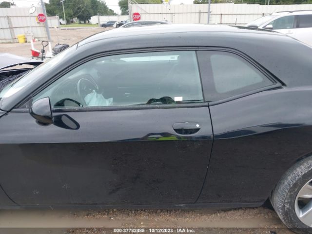 2C3CDZAGXKH687508 Dodge Challenger Sxt