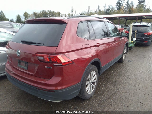 3VV0B7AX7KM125979 Volkswagen TIGUAN S