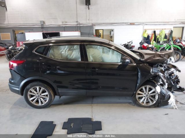 JN1BJ1CR4KW353074 Nissan Rogue Sport Sv