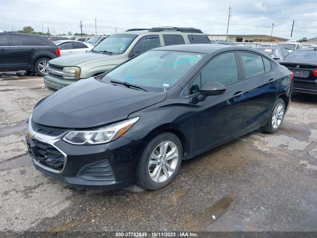 Chevrolet CRUZE LS 2019 1G1BC5SM4K7149110 Image 2