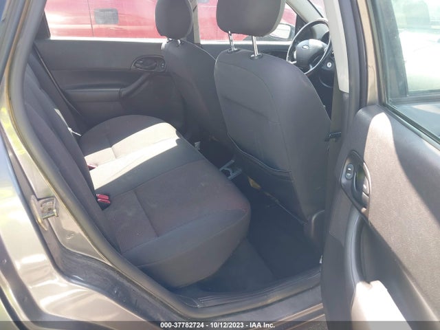 2005 FORD FOCUS ZX4 VIN: 1FAFP38Z35W144193