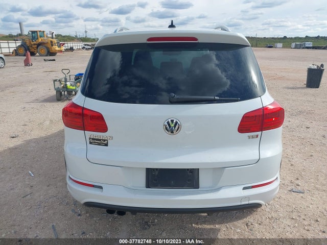 2016 VOLKSWAGEN TIGUAN R-LINE VIN: WVGAV7AX1GW045008