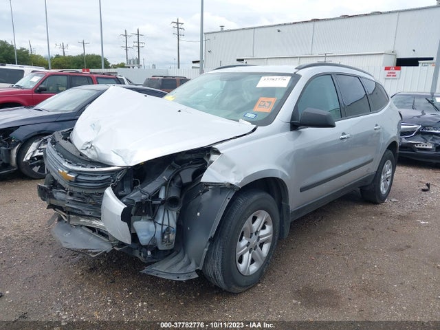 Chevrolet Traverse Ls 2017 1GNKRFED8HJ178944 Image 2