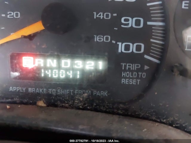 2000 CHEVROLET EXPRESS CARGO VAN VIN: 1GCFG15W9Y1260640