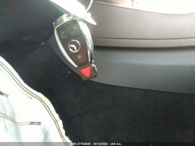 WDDUG8FB0FA138389 Mercedes-Benz S-class S 550