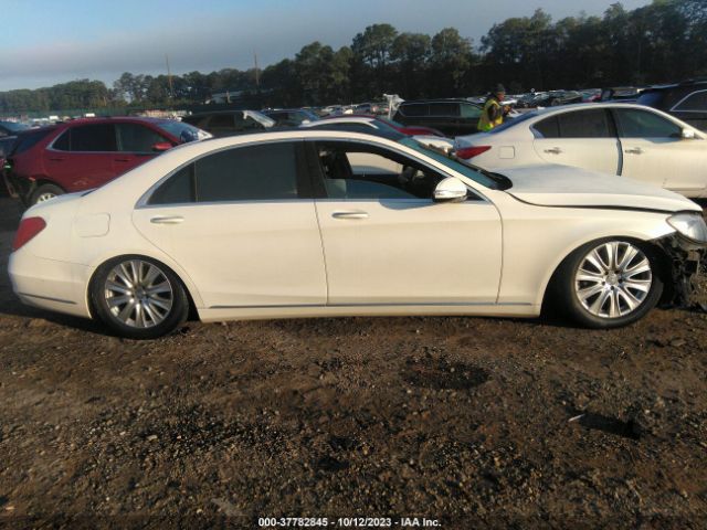 WDDUG8FB0FA138389 Mercedes-Benz S-class S 550
