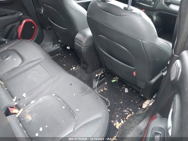 ZACCJBCTXGPC58364 Jeep Renegade Trailhawk