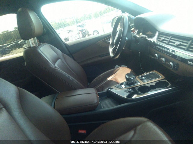 WA1LHAF7XHD051892 Audi Q7 2.0t Premium