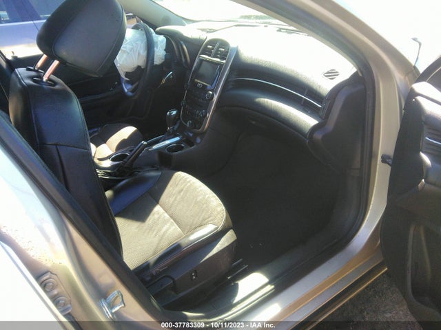 Chevrolet MALIBU 1LT 2015 1G11C5SL2FF181911 Image 5