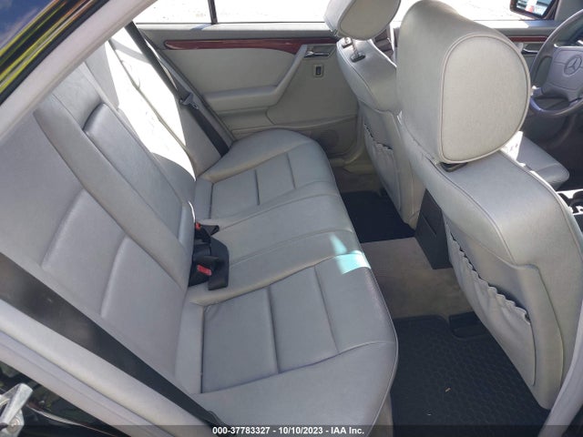 1995 MERCEDES-BENZ C 220 VIN: WDBHA22E4SF258282