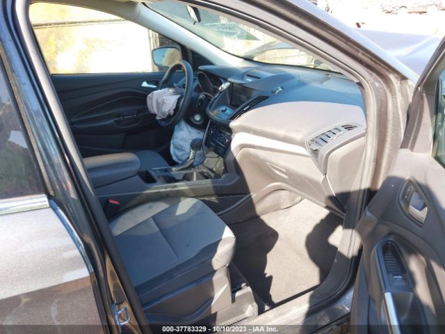 1FMCU9G92HUD39045 Ford ESCAPE SE