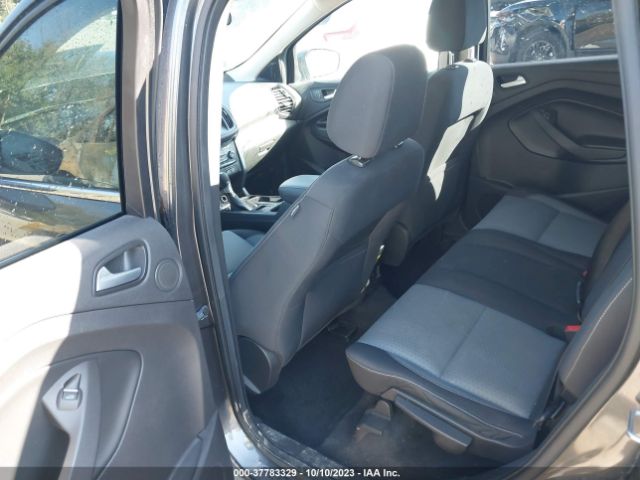 1FMCU9G92HUD39045 Ford ESCAPE SE