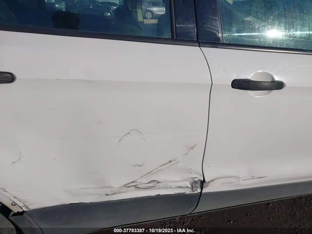 2013 FORD ESCAPE S VIN: 1FMCU0F71DUC61248