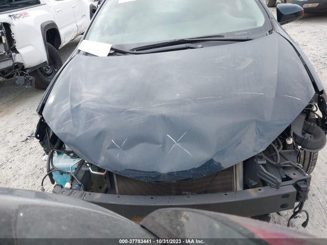 2019 TOYOTA COROLLA LE VIN: 2T1BURHEXKC148196