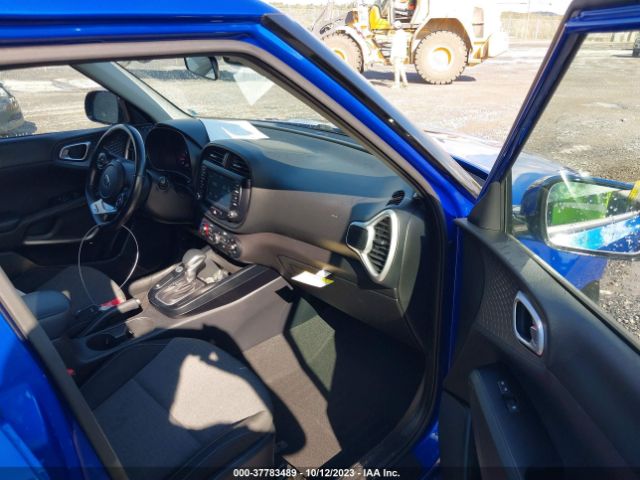 KNDJ63AU8L7005545 KIA Soul Gt-line