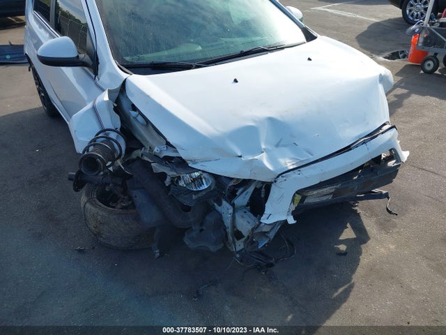 Chevrolet SONIC LT 2015 1G1JC6SH1F4156494 Image 6